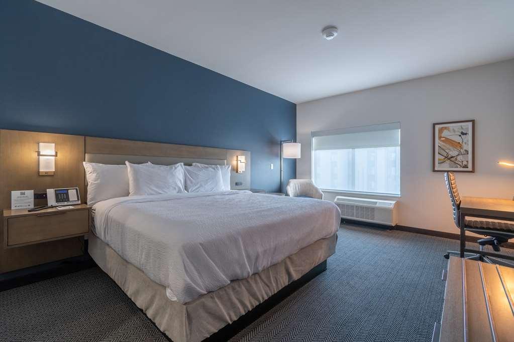 Best Western Plus Tacoma Hotel Room photo